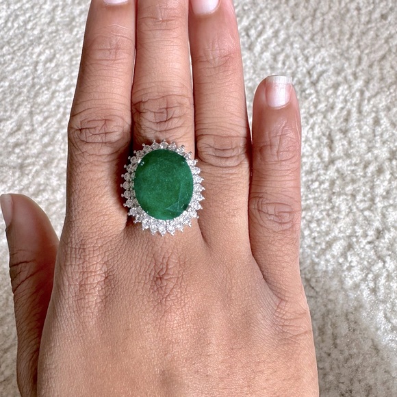 Luxury Emerald Ring (925 silver) - Picture 3 of 4
